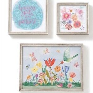 Matilda Jane Hummingbird Garden Canvas prints